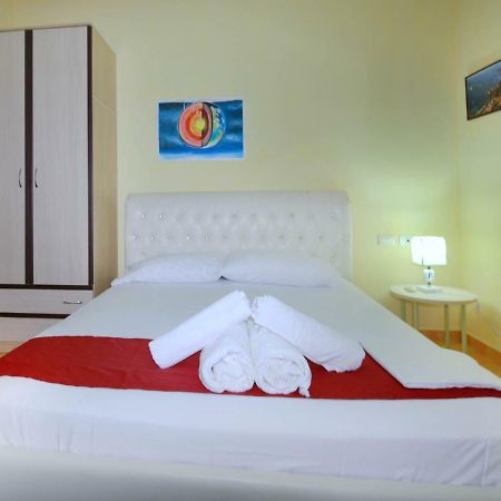 My Home Guest House Durrës Esterno foto